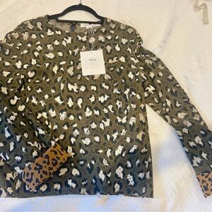 NWT Diane von Furstenberg  XS (fits large) Leopard Print Long Sleeve Top